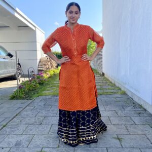 Leheriya Print Kota Doria Regular Straight Stitched Kurti – Orange
